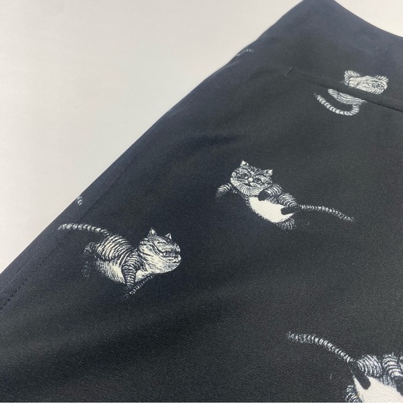 Disney Alice Through The Looking Glass Black Skirt W 8 Back Zip Pockets CATS - Picture 8 of 14